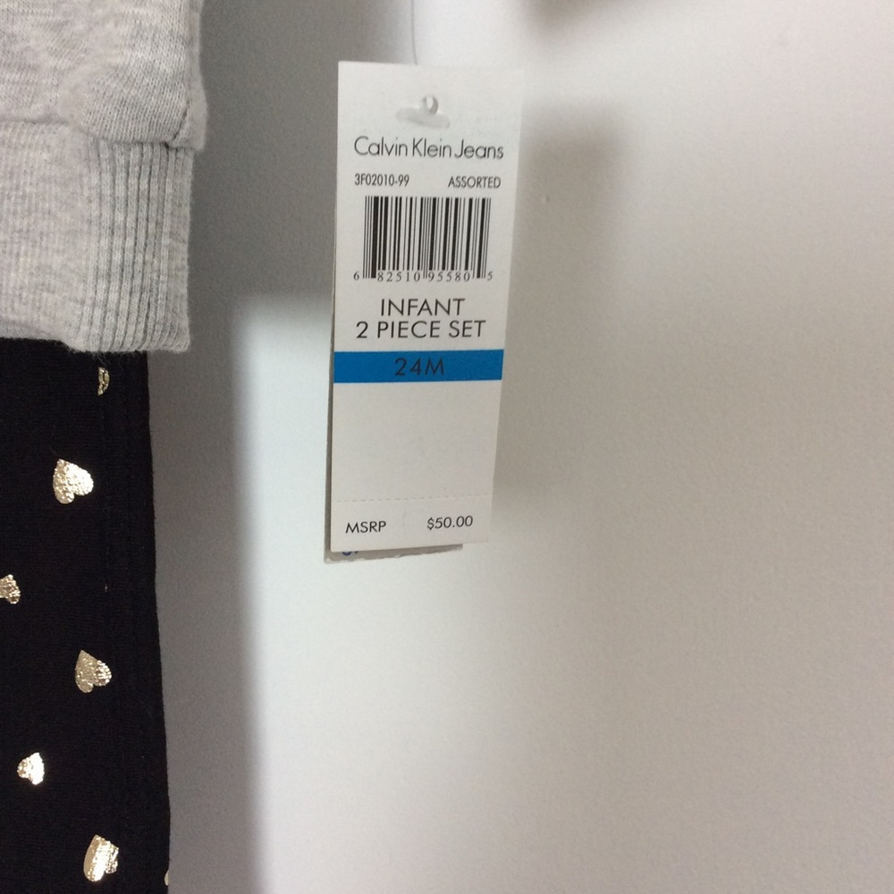 NEW Calvin Klein infant two-piece set 24 months - Picture 5 of 8